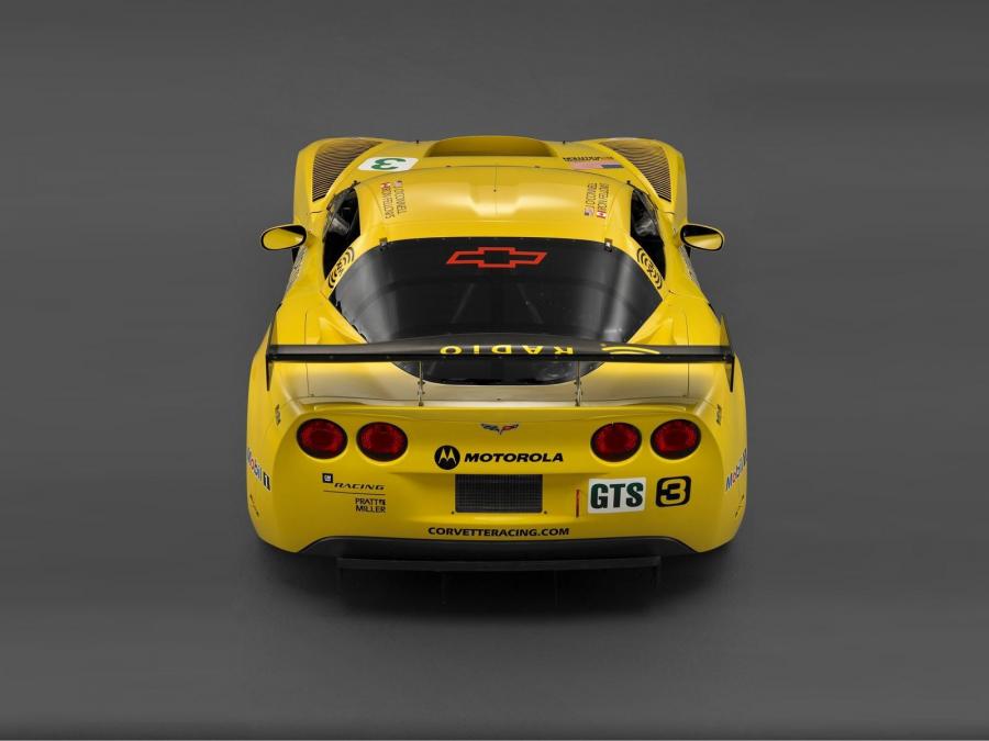  Chevrolet Corvette R 2005 года  (фото 24 из 25)